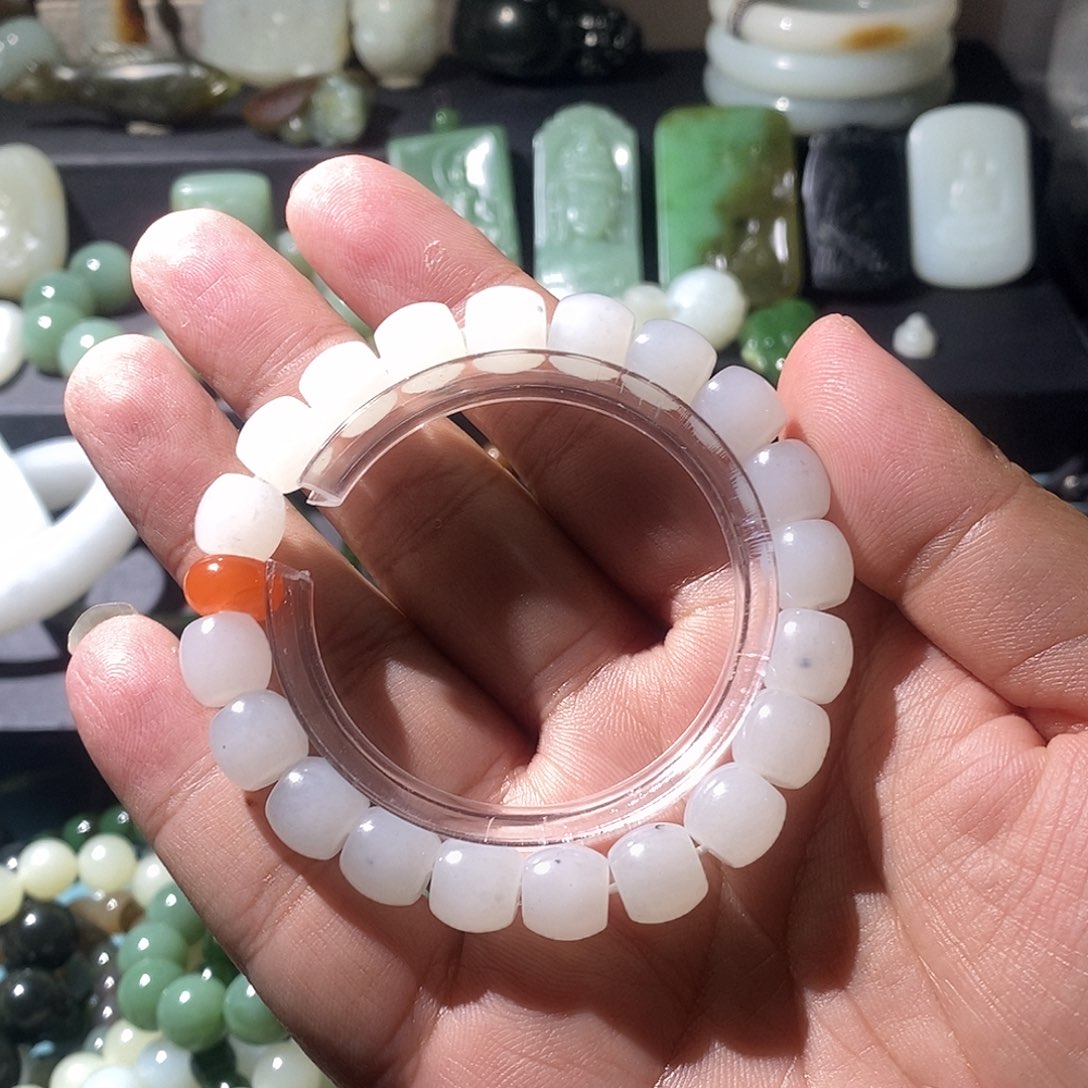 可****和田玉未镶嵌手串