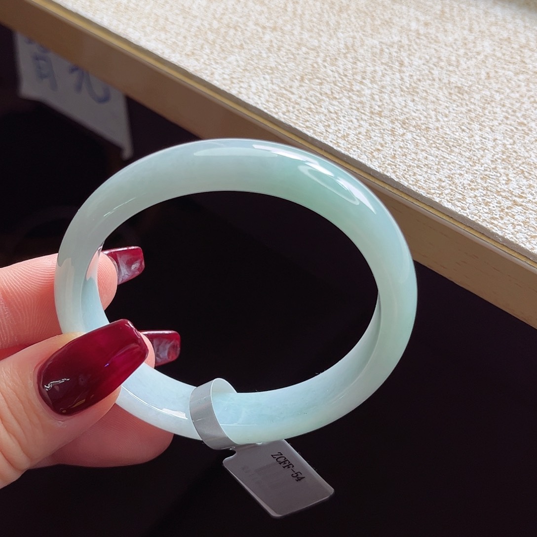 翡翠未镶嵌手镯手镯