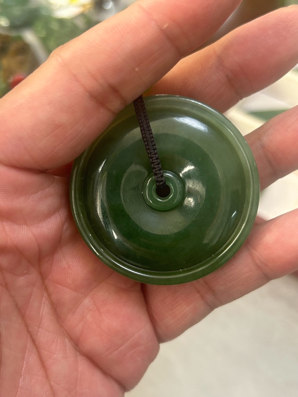 天然和田玉碧玉吊坠