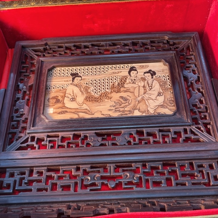 风*新亿阁祝福大家新年快乐