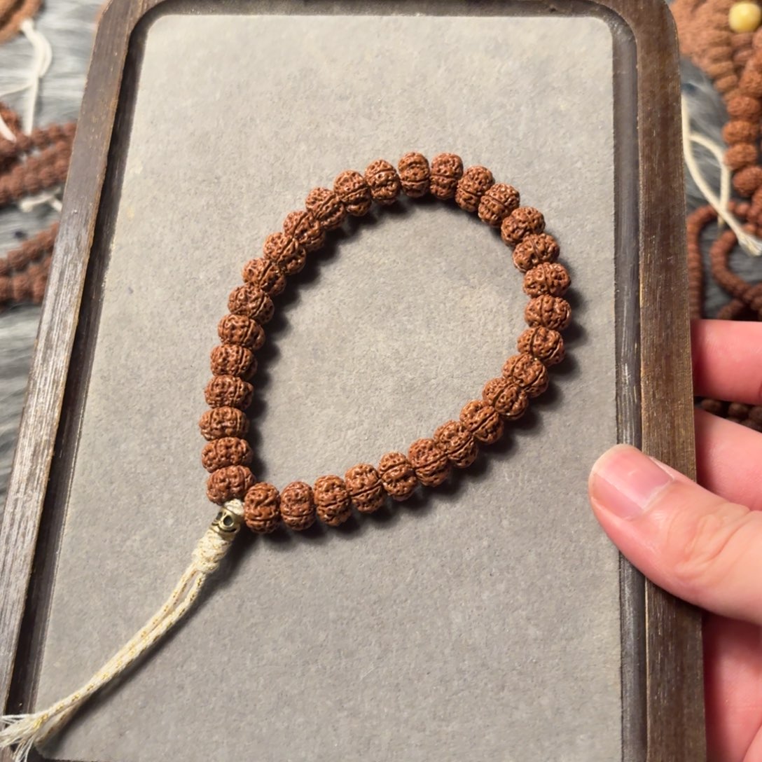 灰***-吊坠金刚菩提凹底梅花手持