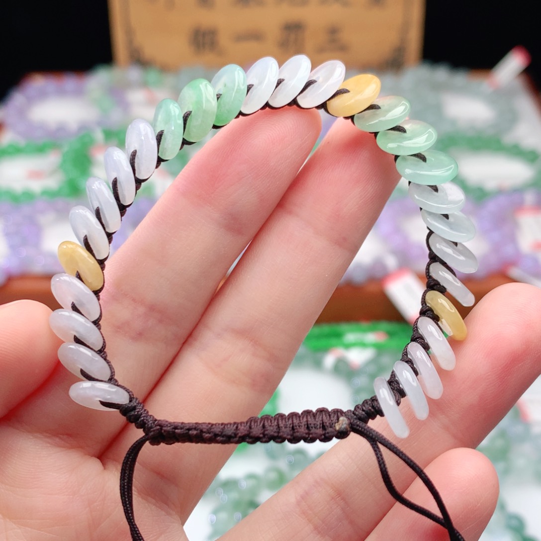 翡翠手链未镶嵌翡翠