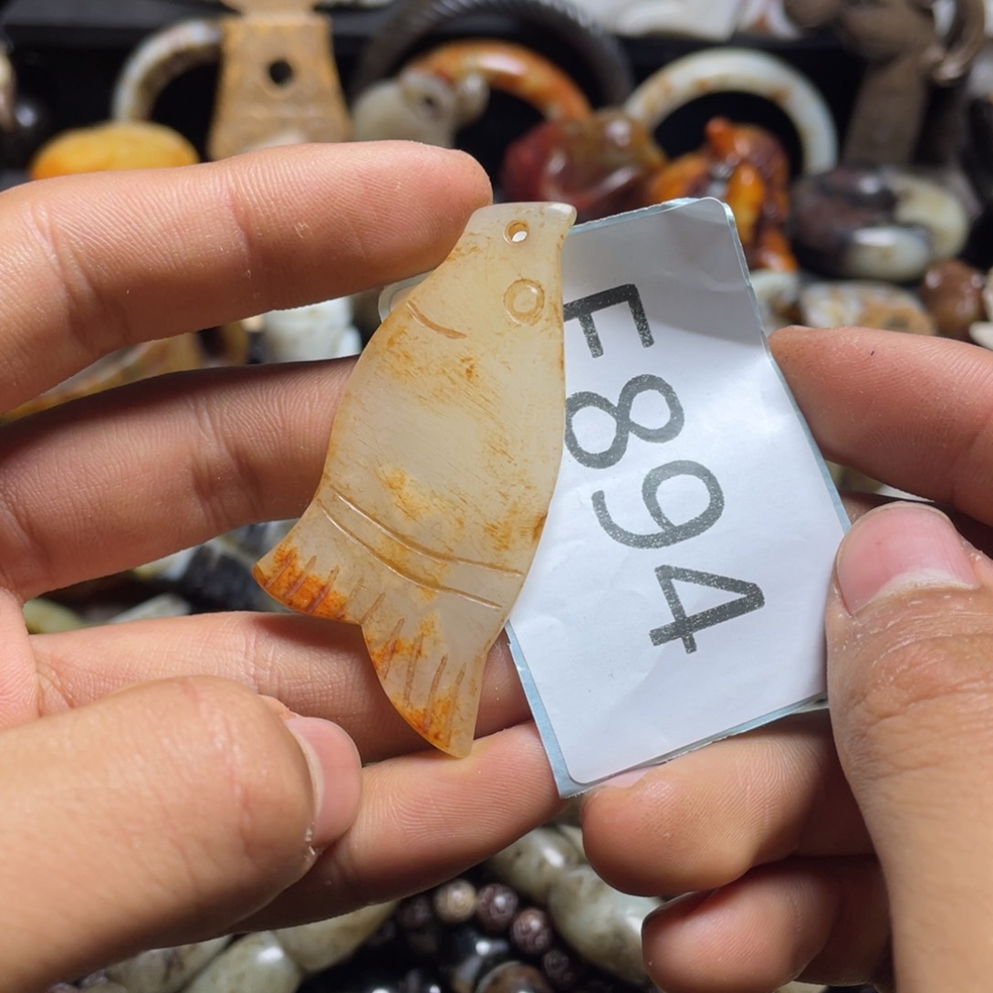 和田玉（糖玉）挂件未镶嵌