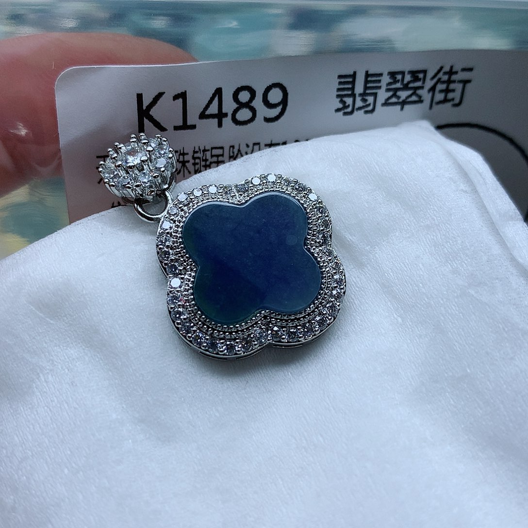 翡翠颈饰未镶嵌手串