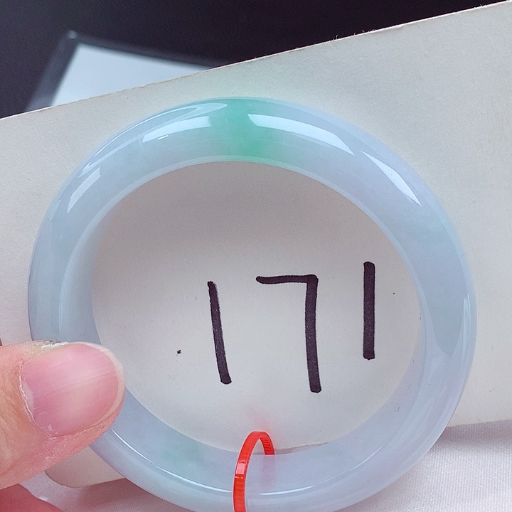 翡翠未镶嵌手镯翡翠