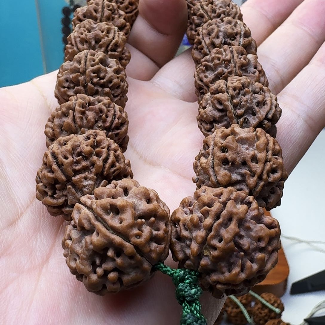 金刚菩提手串铁籽蜂窝