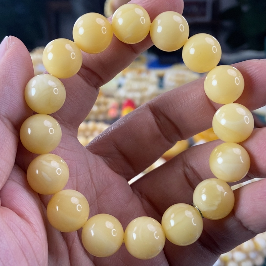 琥珀珠宝奇石未镶嵌13+浓白蜡手串20.23