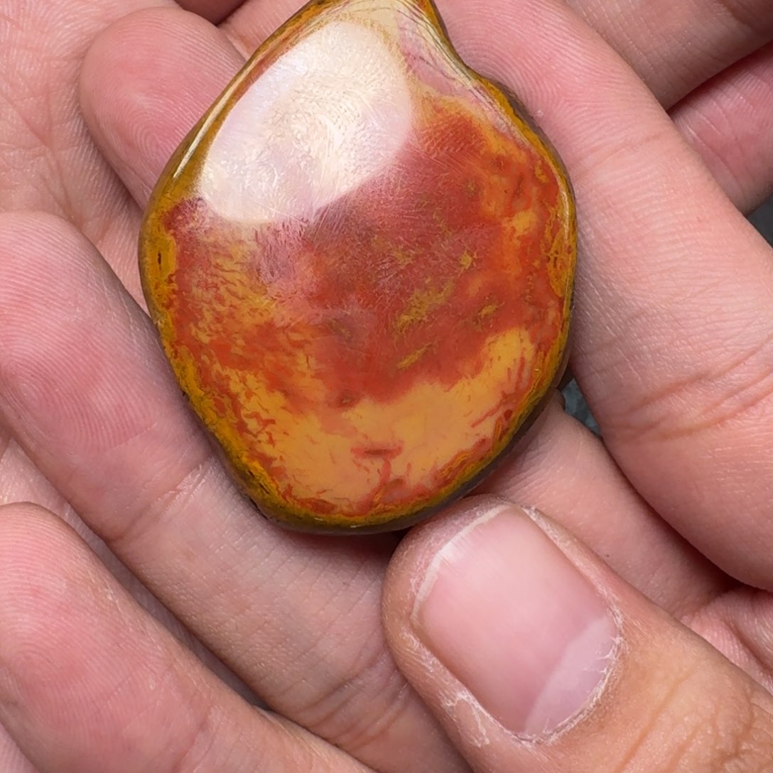 南红玛瑙未镶嵌包浆吊坠