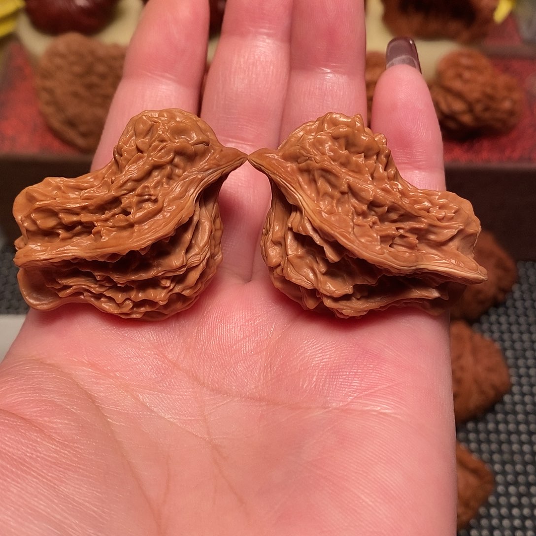 唐***糖文玩核桃吊坠小鸟