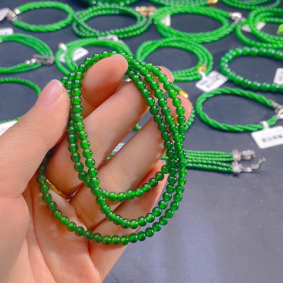 翡翠未镶嵌颈饰卡4