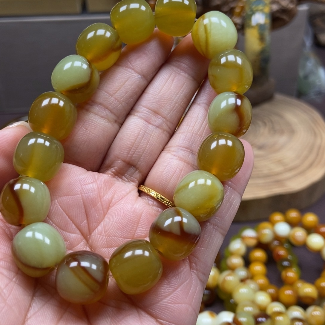 玛***车蛇纹石玉未镶嵌手串