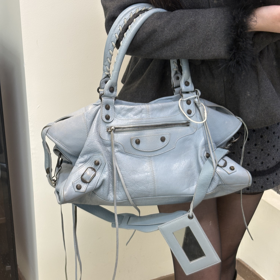 95新 Balenciaga/巴黎世家 浅蓝色大号机车手提单肩