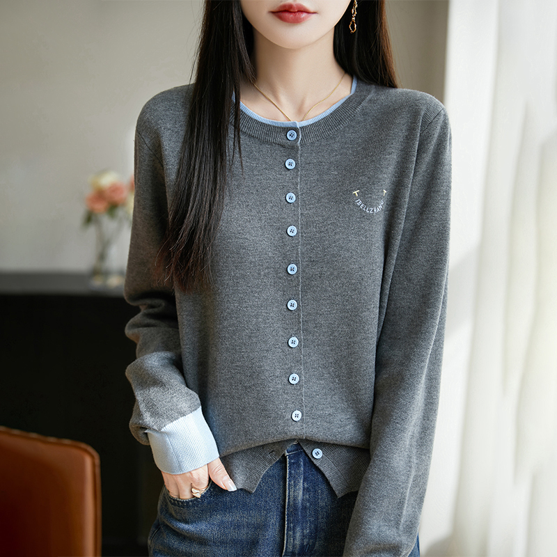 秋季新款精纺羊毛撞色假两件精致笑脸开衫外套上衣女