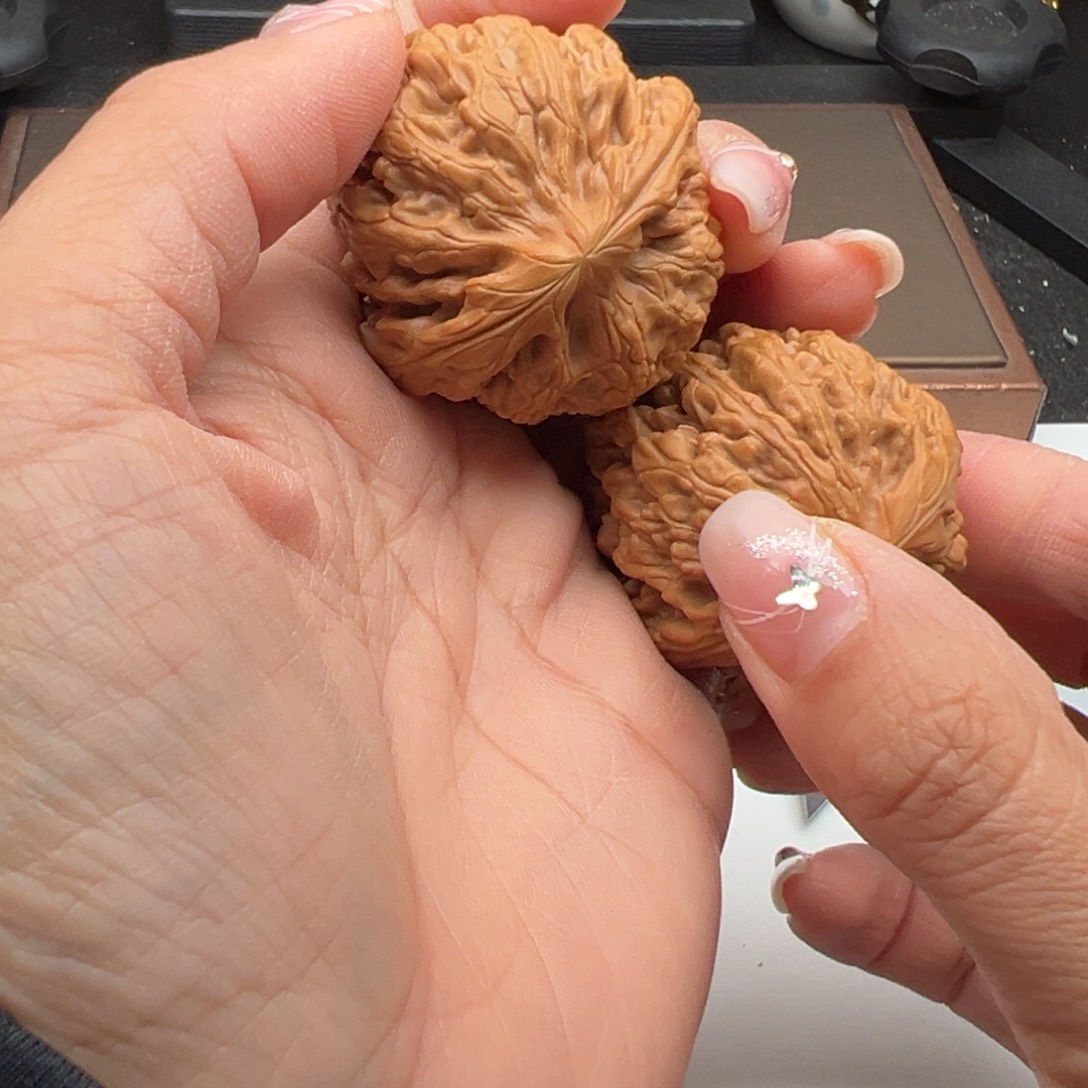 文玩核桃把件红锦鲤41