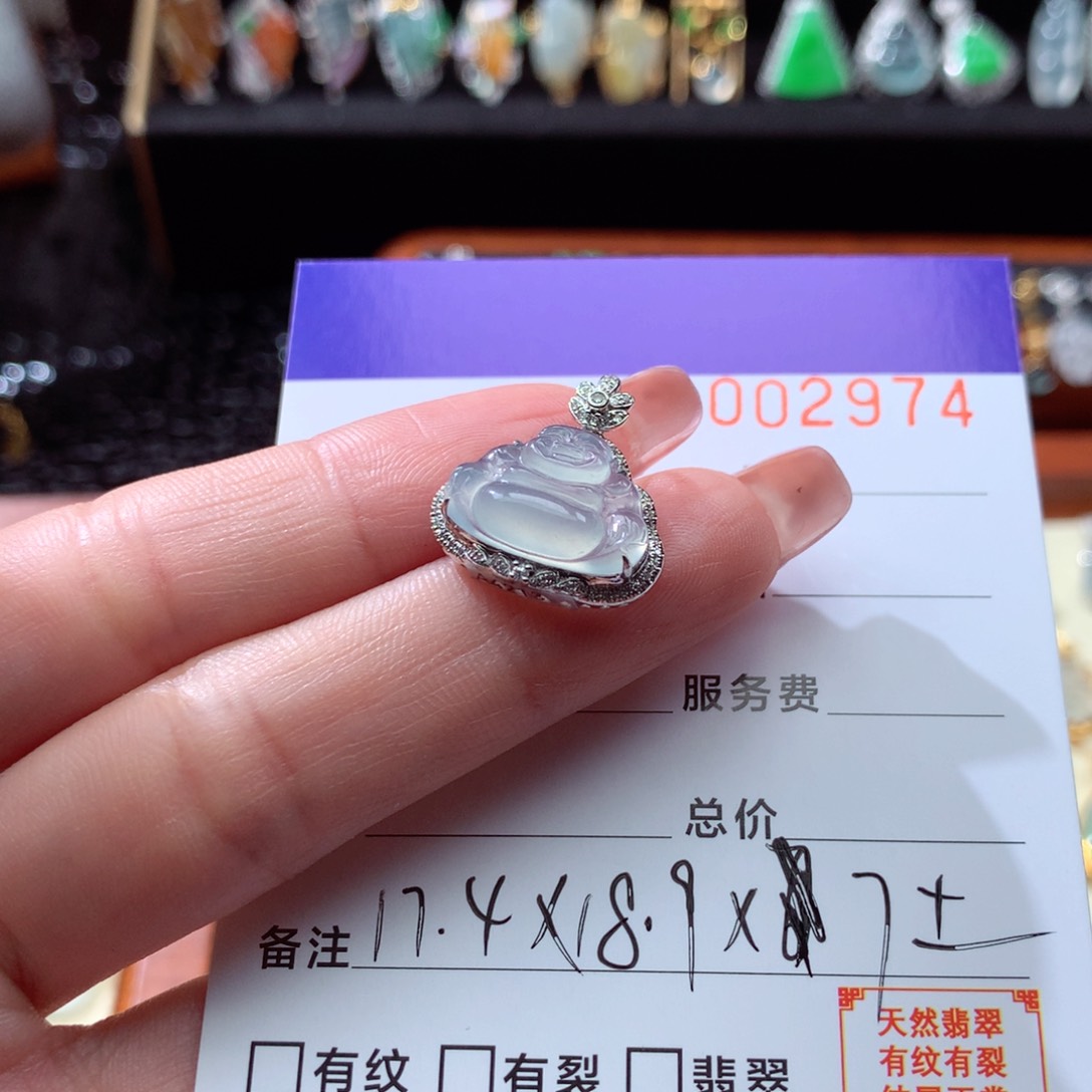 翡翠颈饰18K金镶嵌?****！翡翠