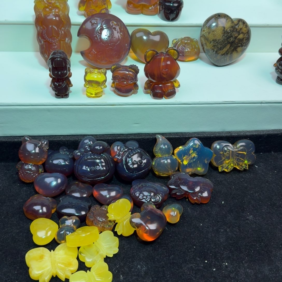 琥珀颈饰未镶嵌琥珀