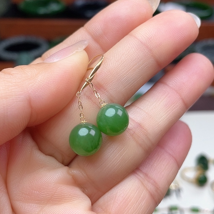 和田玉（碧玉）耳饰18K金镶嵌