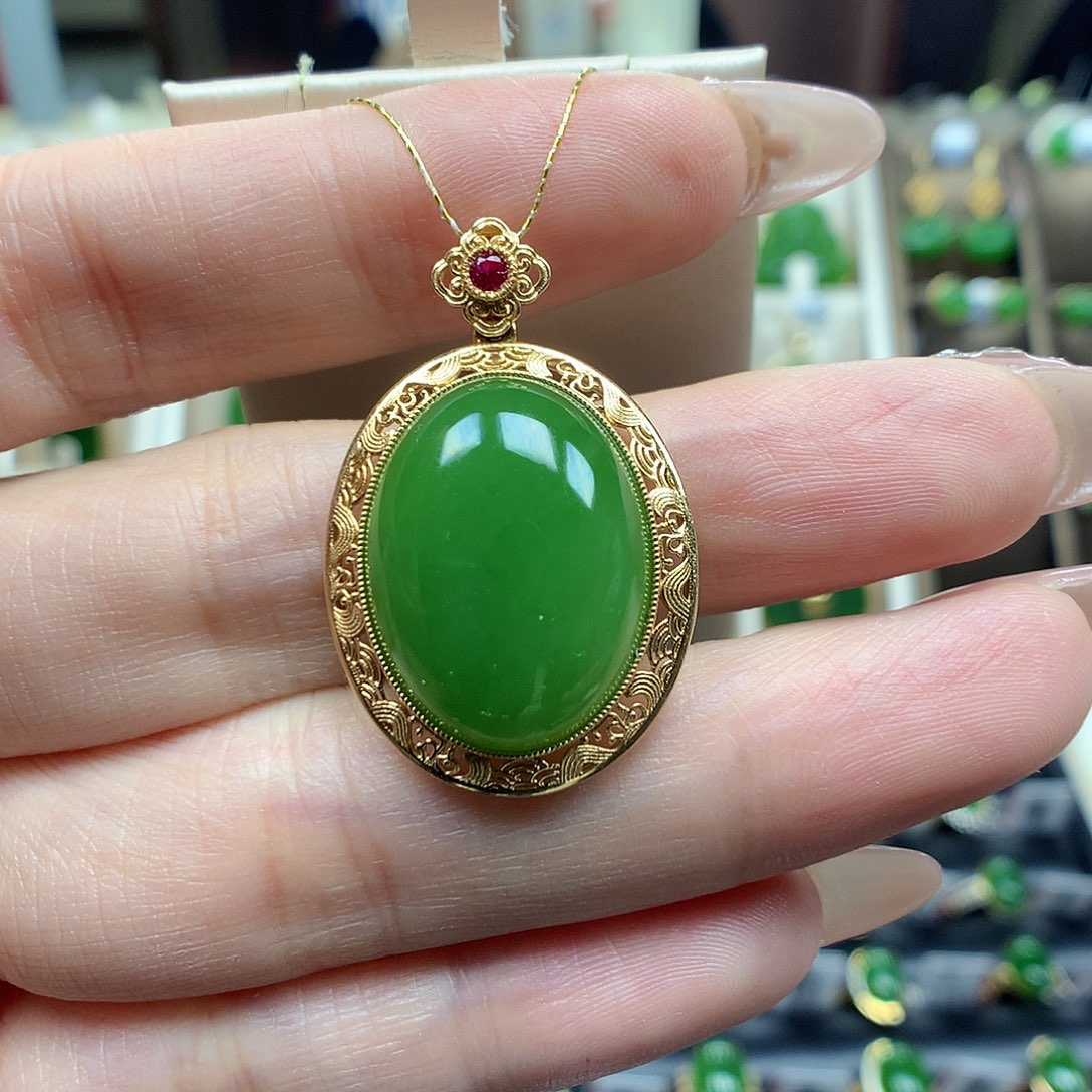 和田玉颈饰18K金镶嵌1621