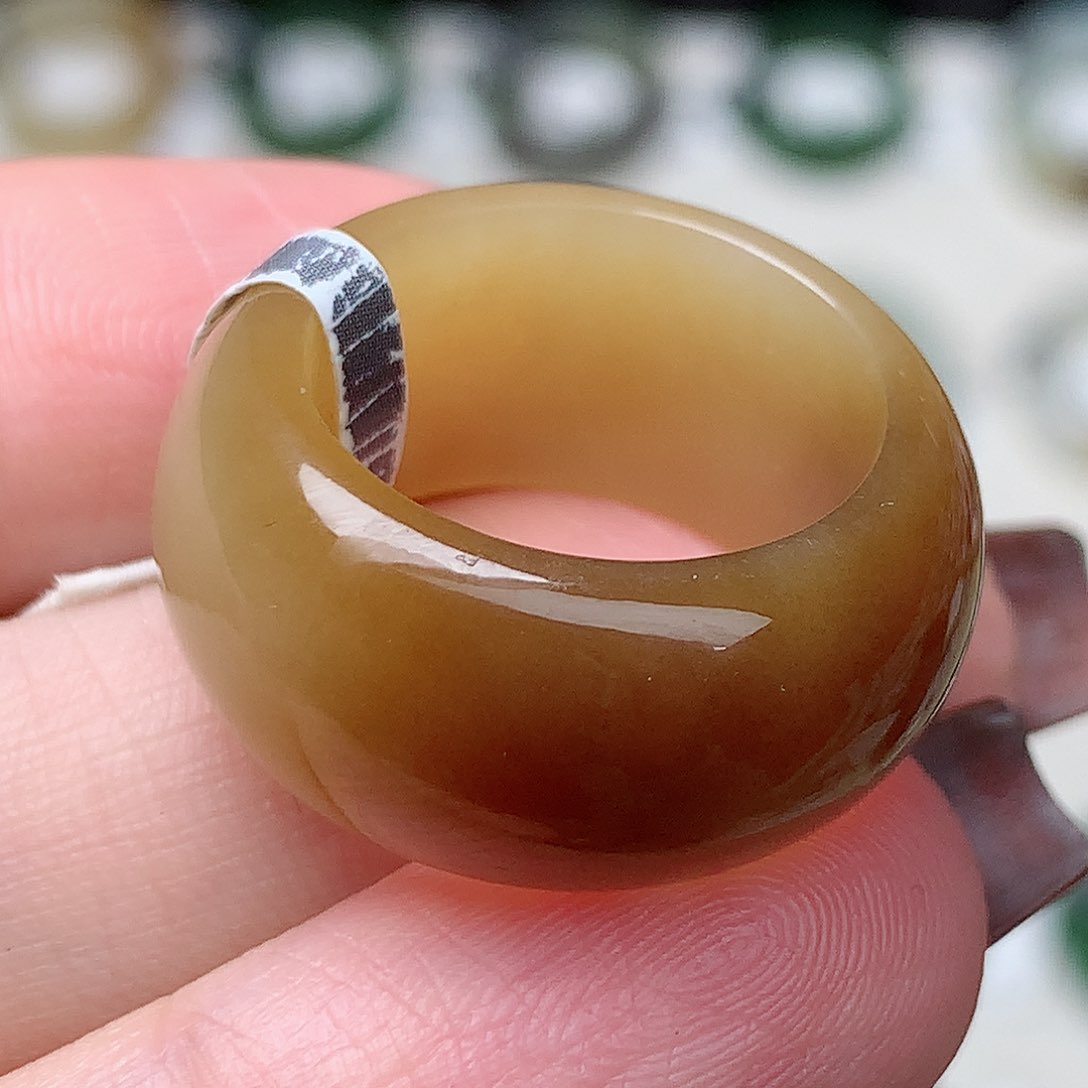 未镶嵌戒指和田玉