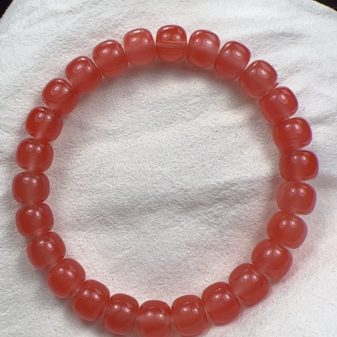 南红玛瑙手串未镶嵌