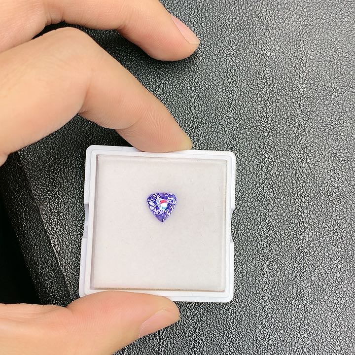 蓝宝石裸石未镶嵌2.56克拉