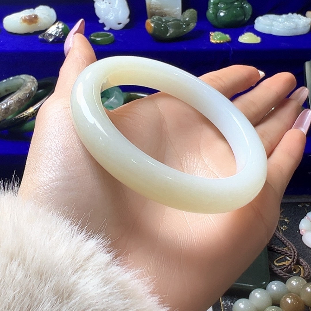 和田玉（糖玉）未镶嵌手链