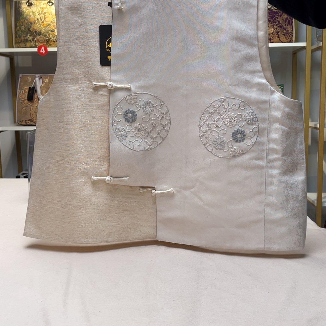 织绣胸围106浮力大漏