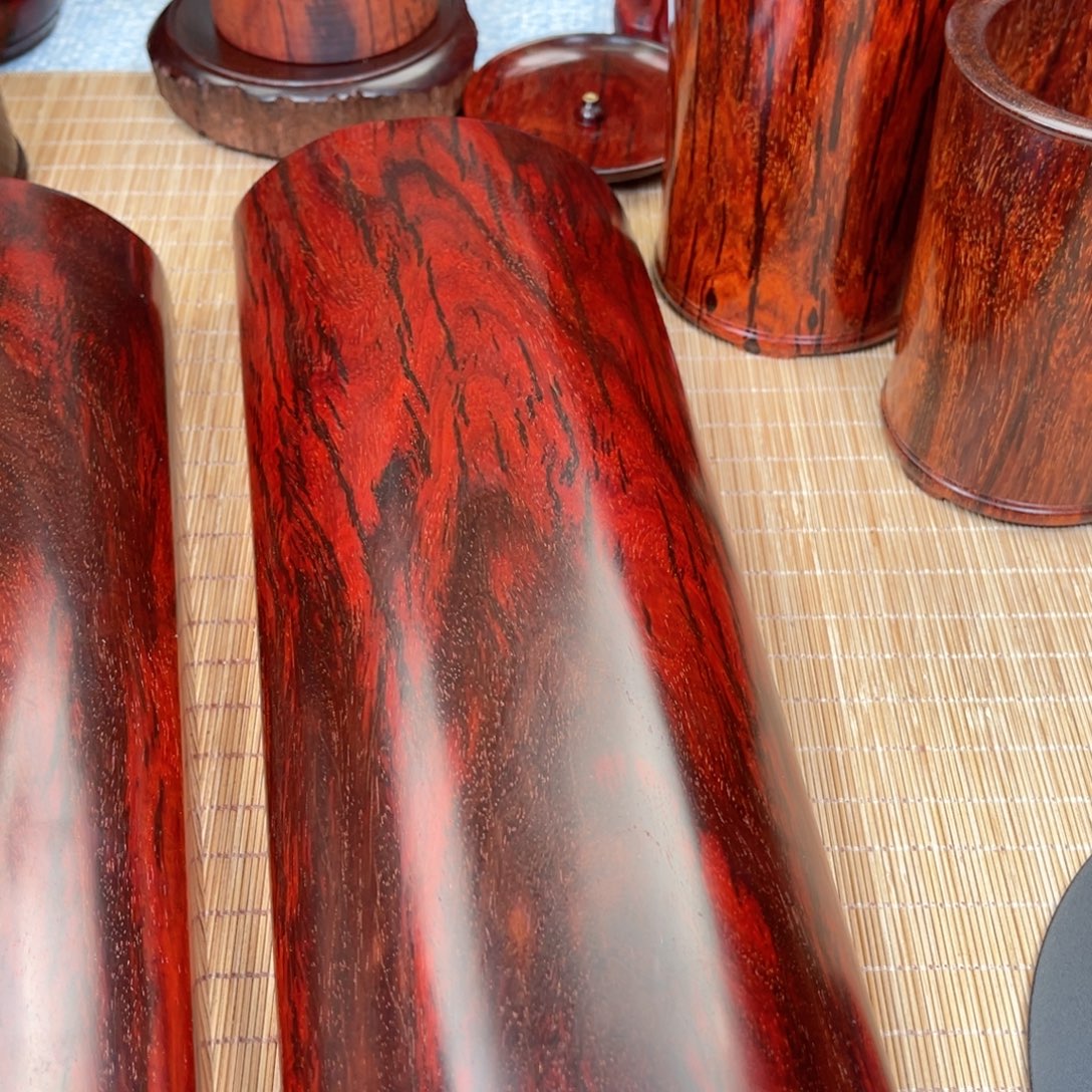 东***人檀香紫檀（小叶紫檀）