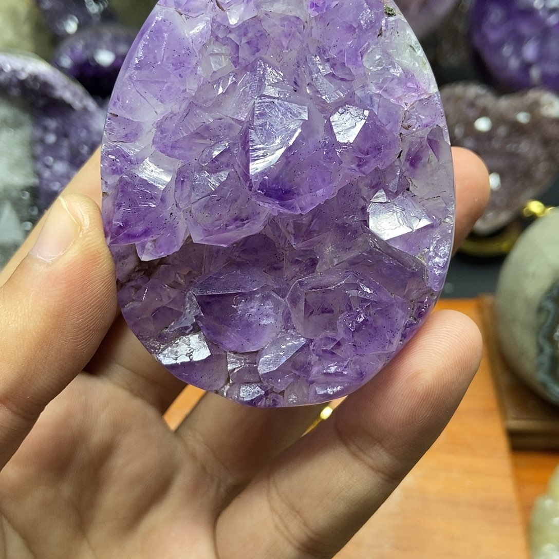 未镶嵌水晶大型摆件（非配饰）