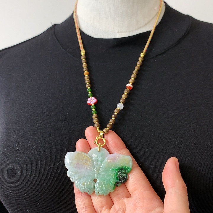 翡翠颈饰未镶嵌吊坠