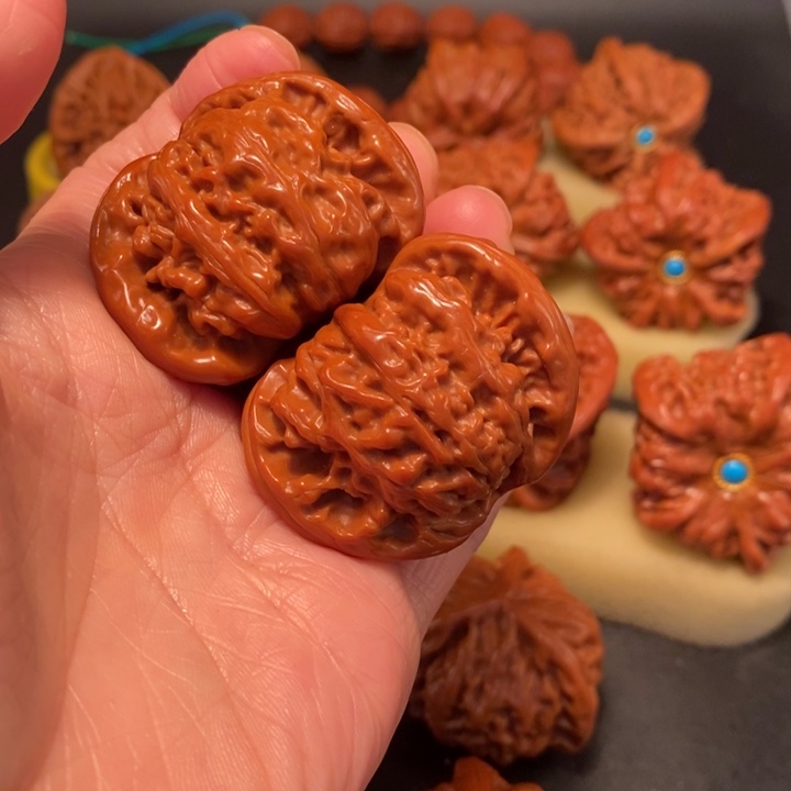 张***2工艺核桃制作过程简单