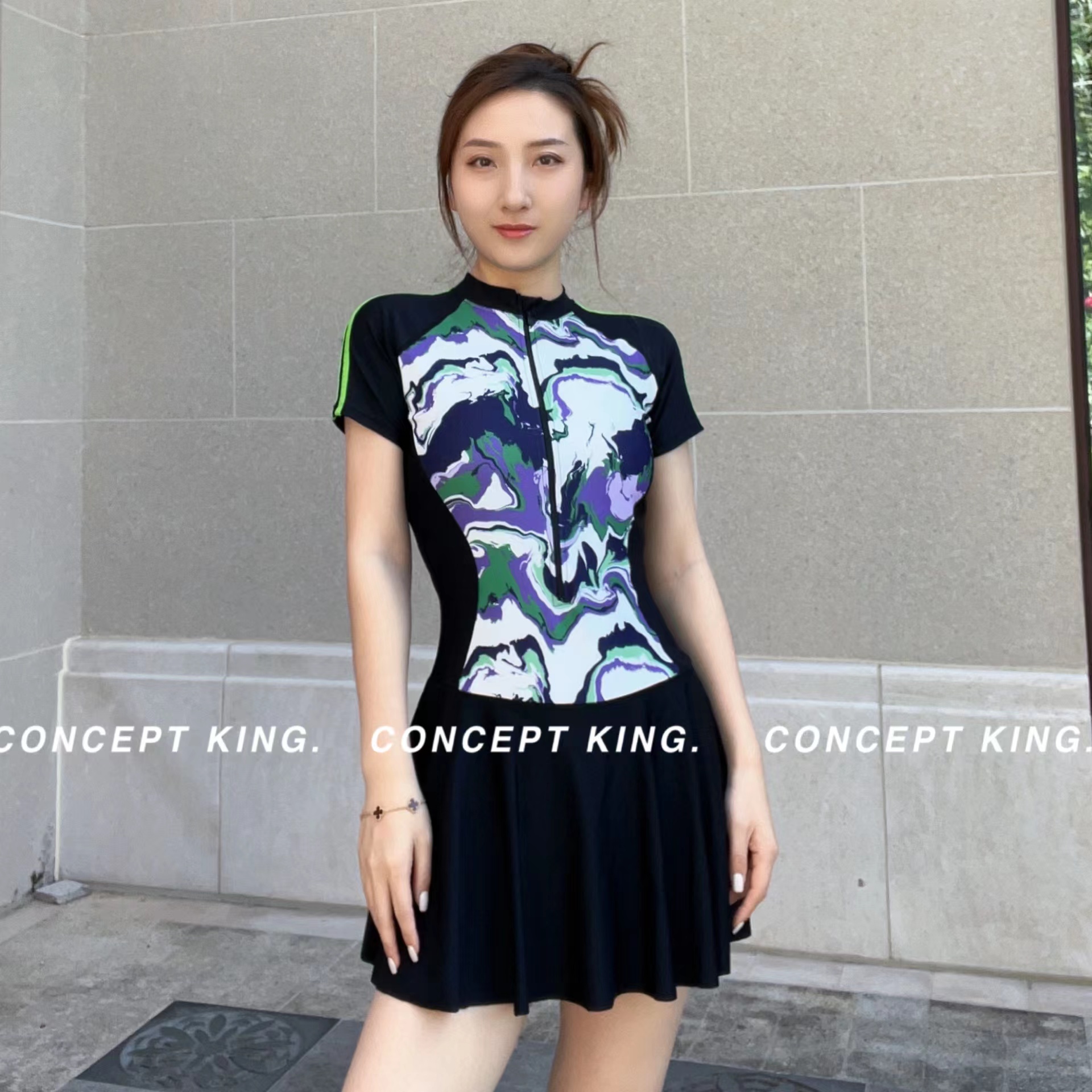 【梦境】运动固定杯连体遮肚保守裙式平角大码泳衣女温泉度假款Q45