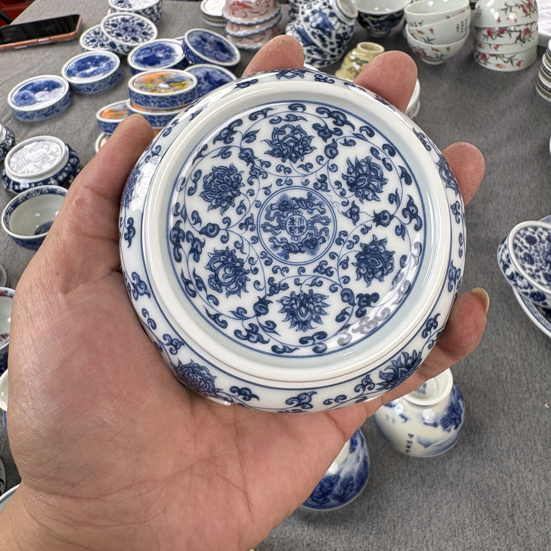 景德镇青花缠枝莲板凳盖至