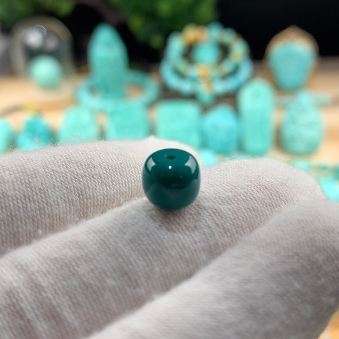 绿松石未镶嵌老型珠卡8.5