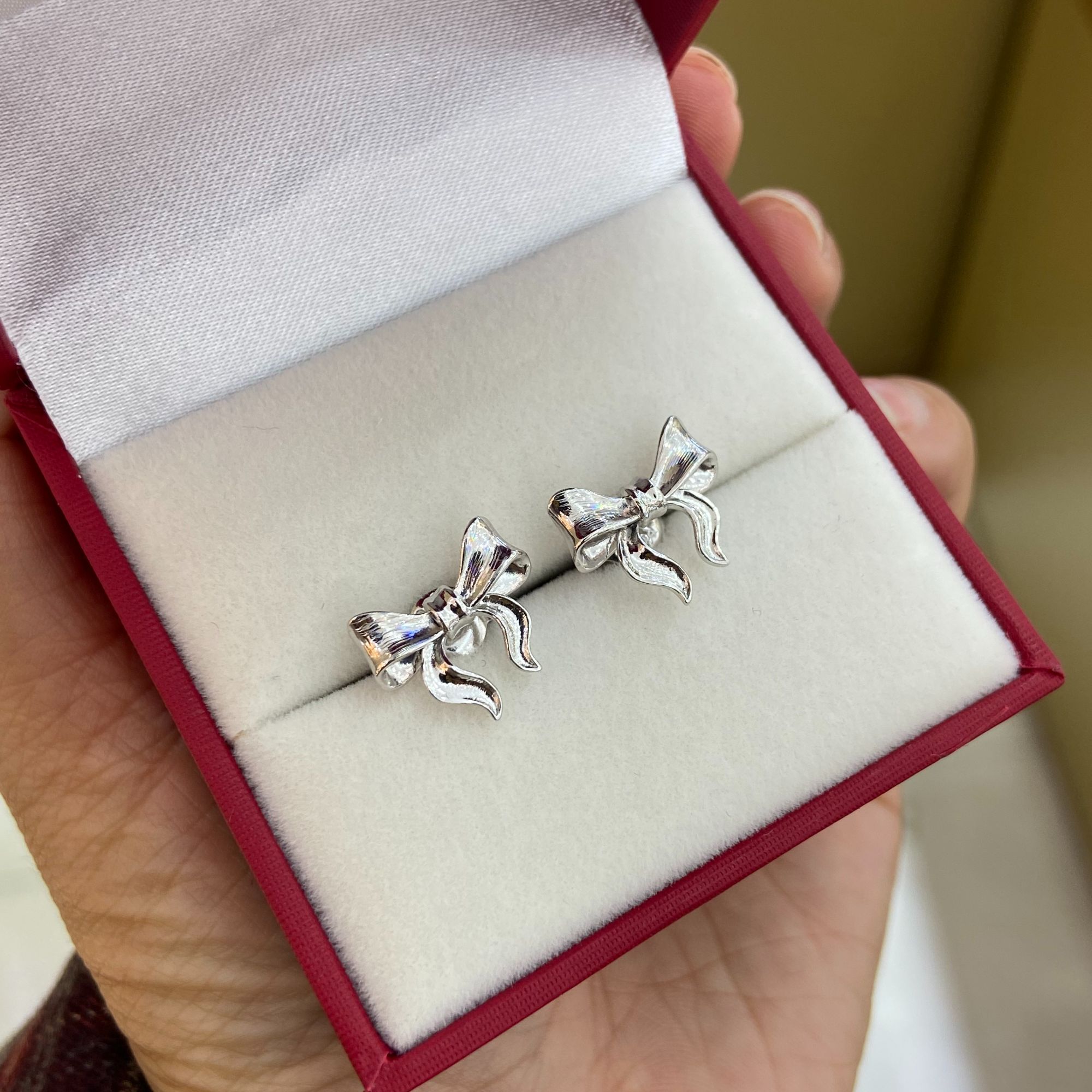 在逃公主铂金PT950耳饰