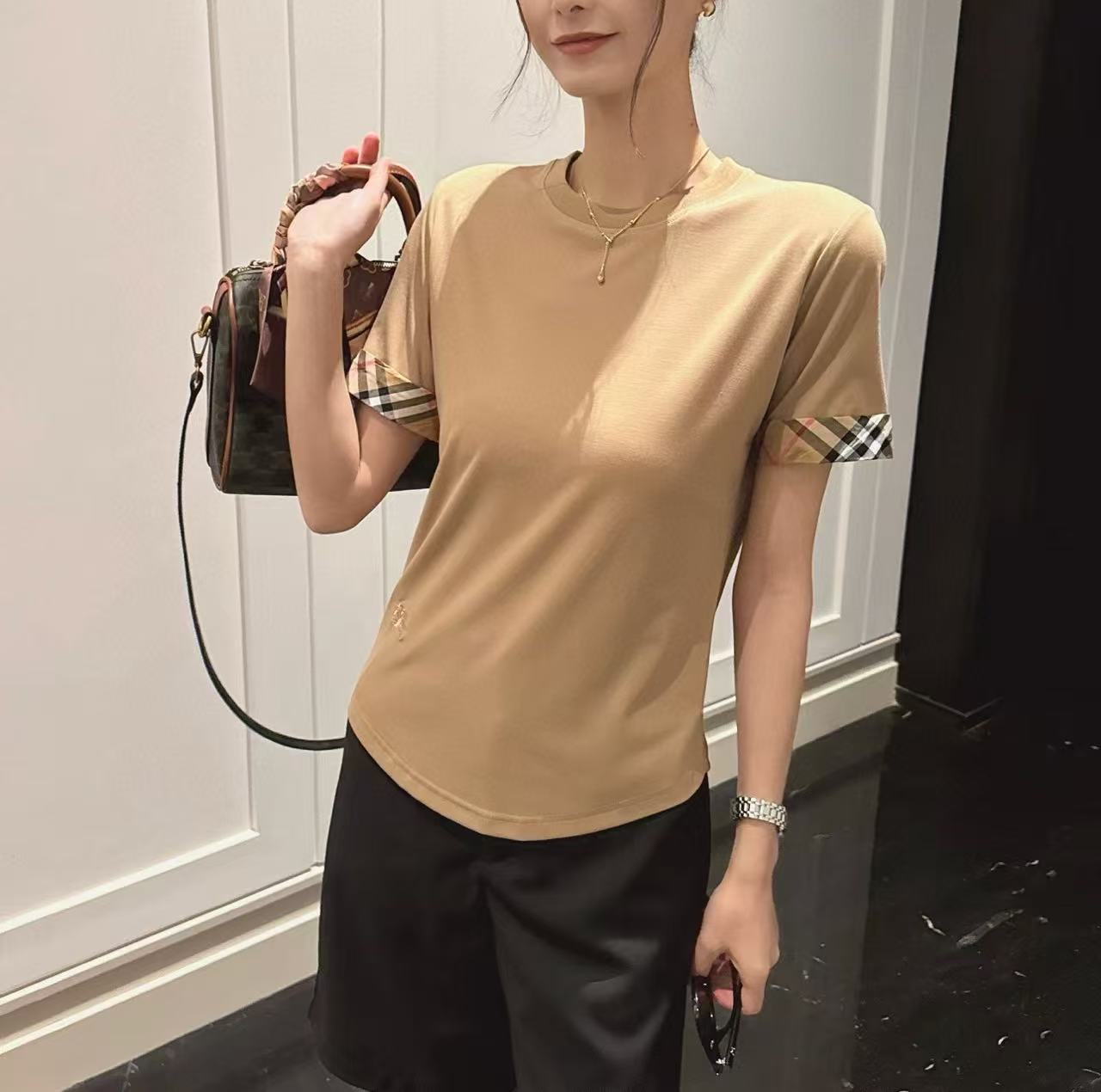 春夏新款高品质休闲女士夏季简约圆领短袖888
