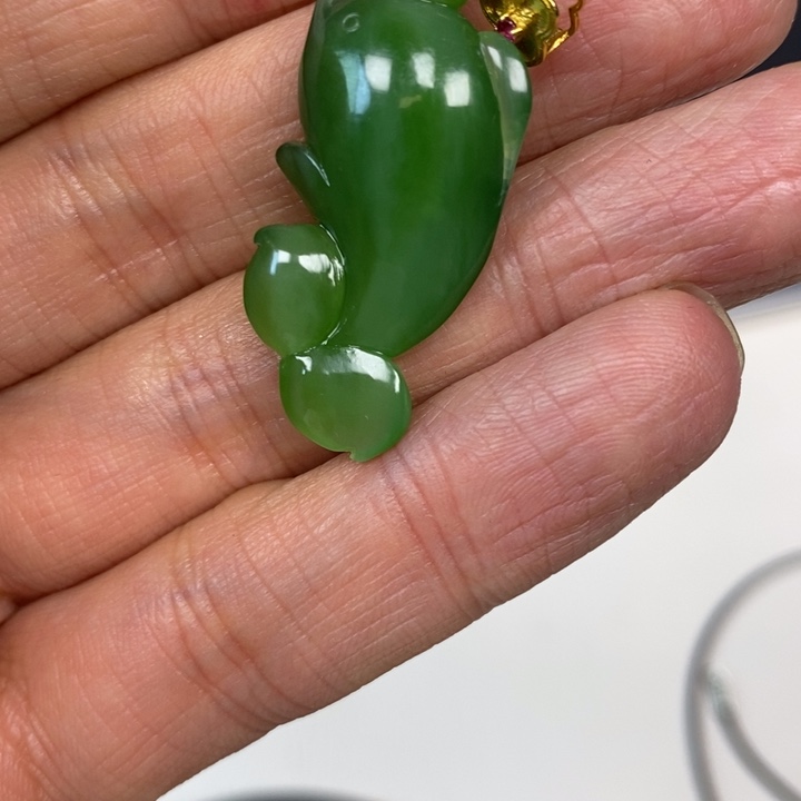 定制和田玉未镶嵌挂件