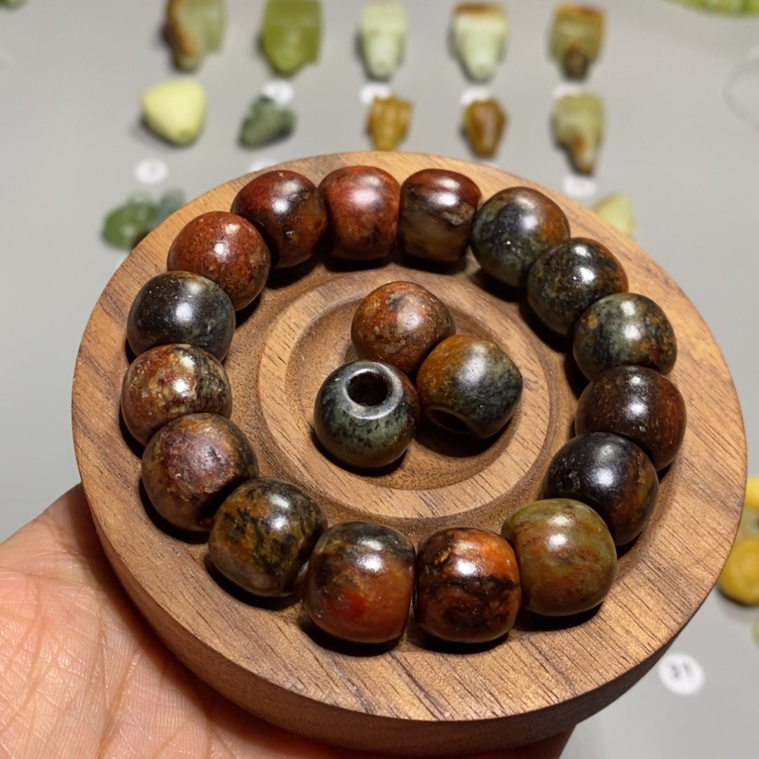 岫岩河磨玉（透闪石质玉）未镶嵌颈饰李*强