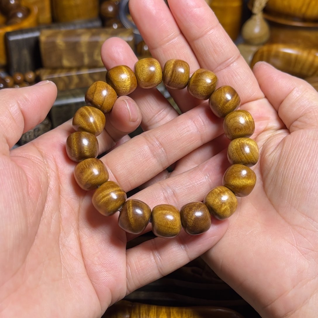 金丝楠老型珠花纹