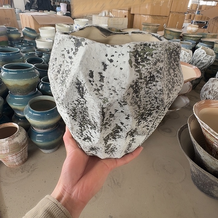 口16高22窄口13带孔一个装