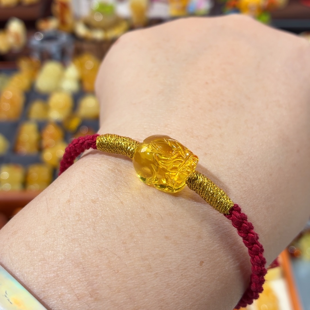 蜜蜡未镶嵌裸石貔貅手绳