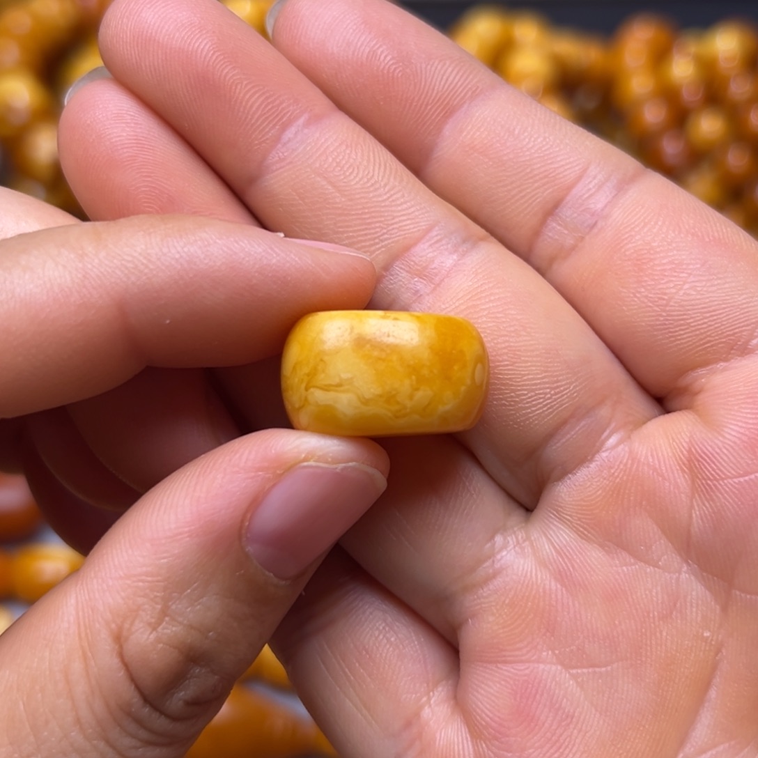 琥珀未镶嵌吊坠(不含链)