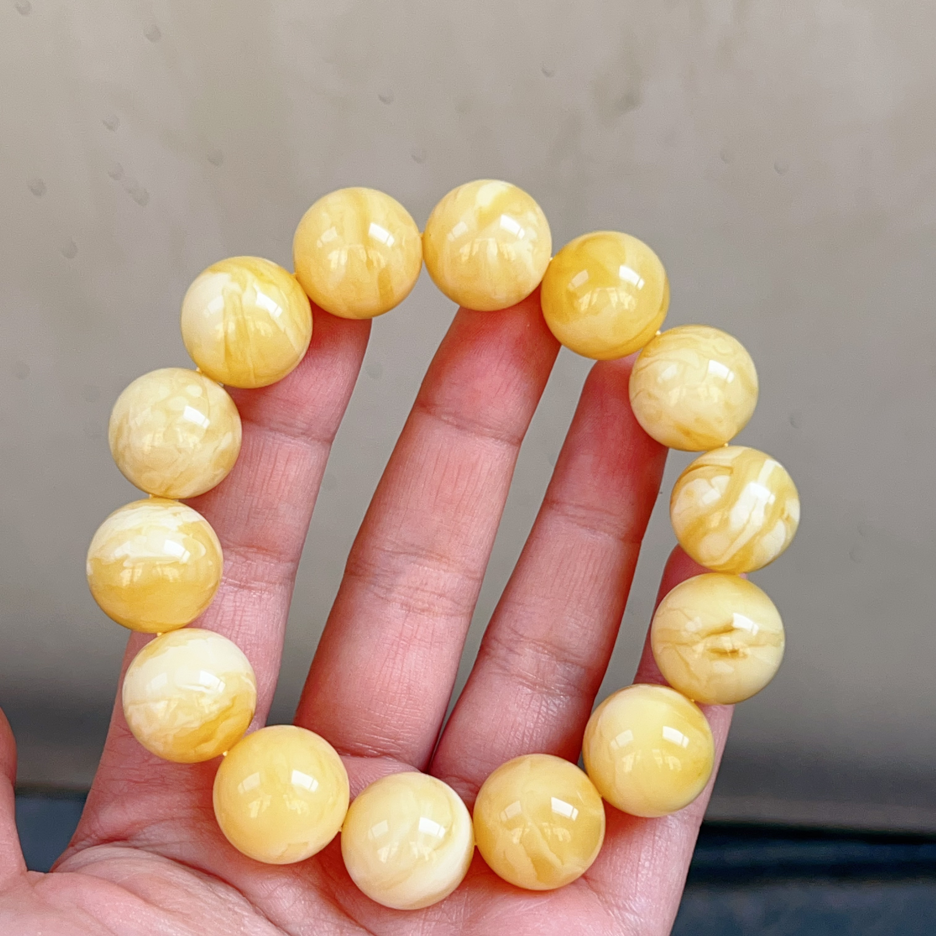 16mm+俄料浓白蜡满蜡妖花手串，36.6克，珠子干净