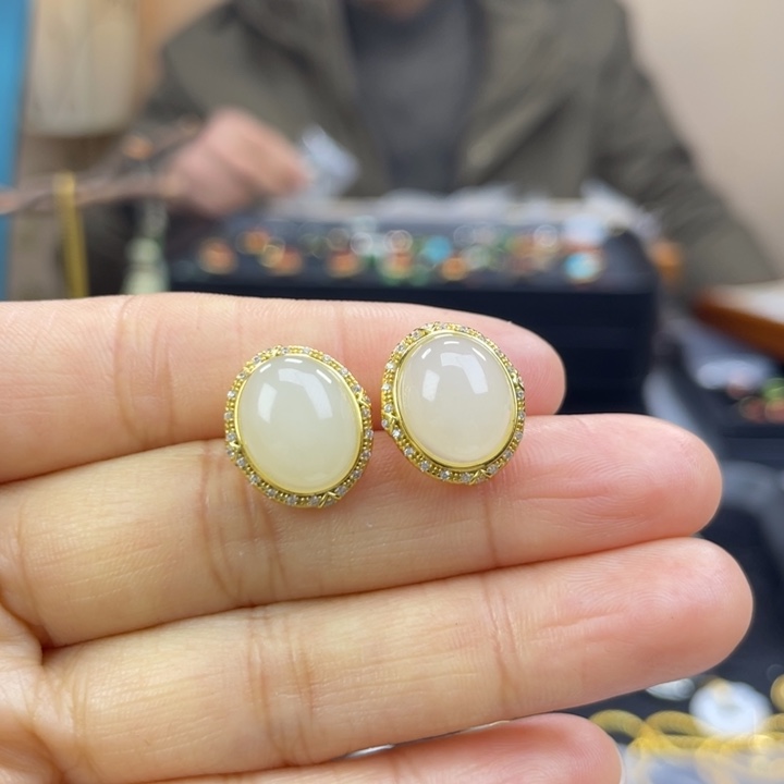 和田玉银S925镶嵌耳饰