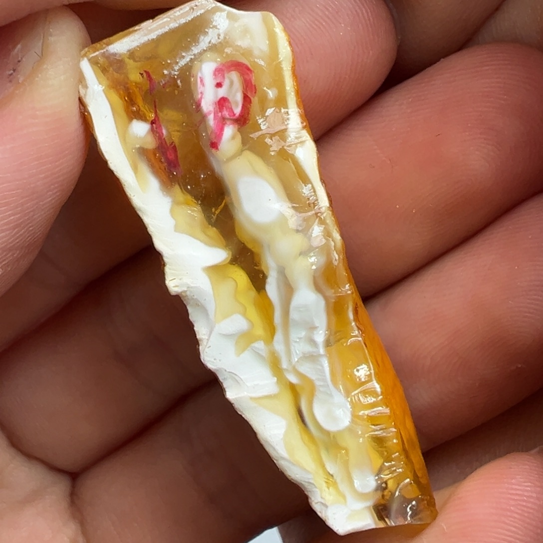 定制琥珀未镶嵌蜜蜡