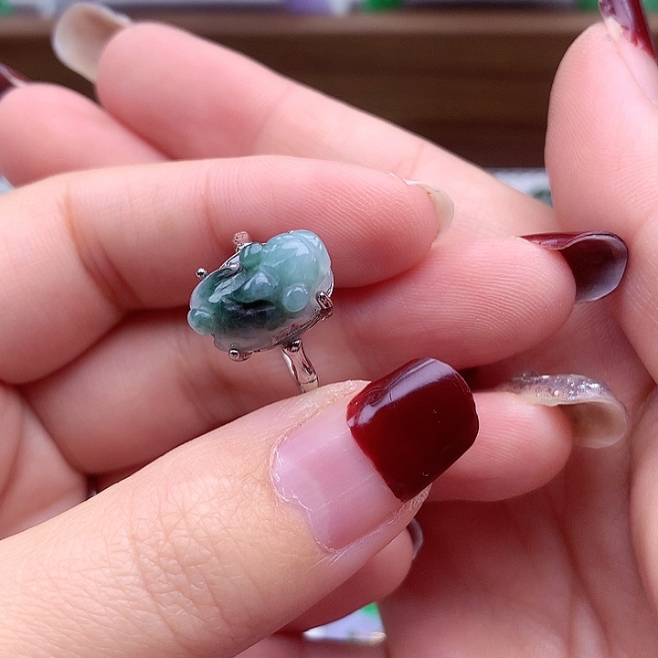 翡翠颈饰银S925镶嵌翡翠