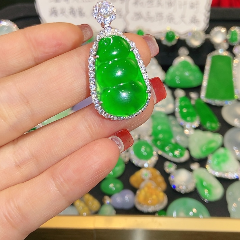 【闪购商品】颈饰未镶嵌翡翠天然翡翠