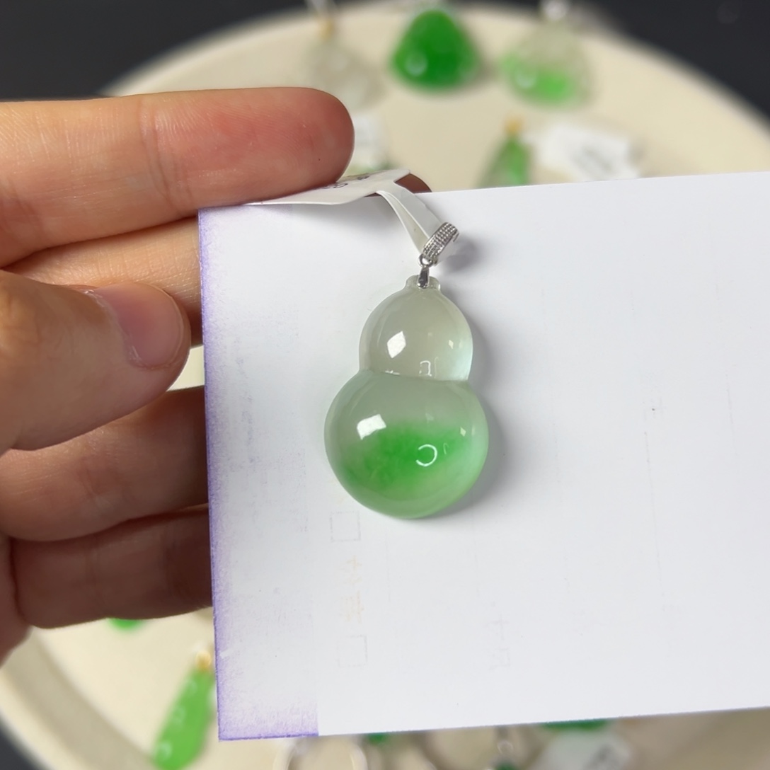 翡翠未镶嵌颈饰直播编号2020S