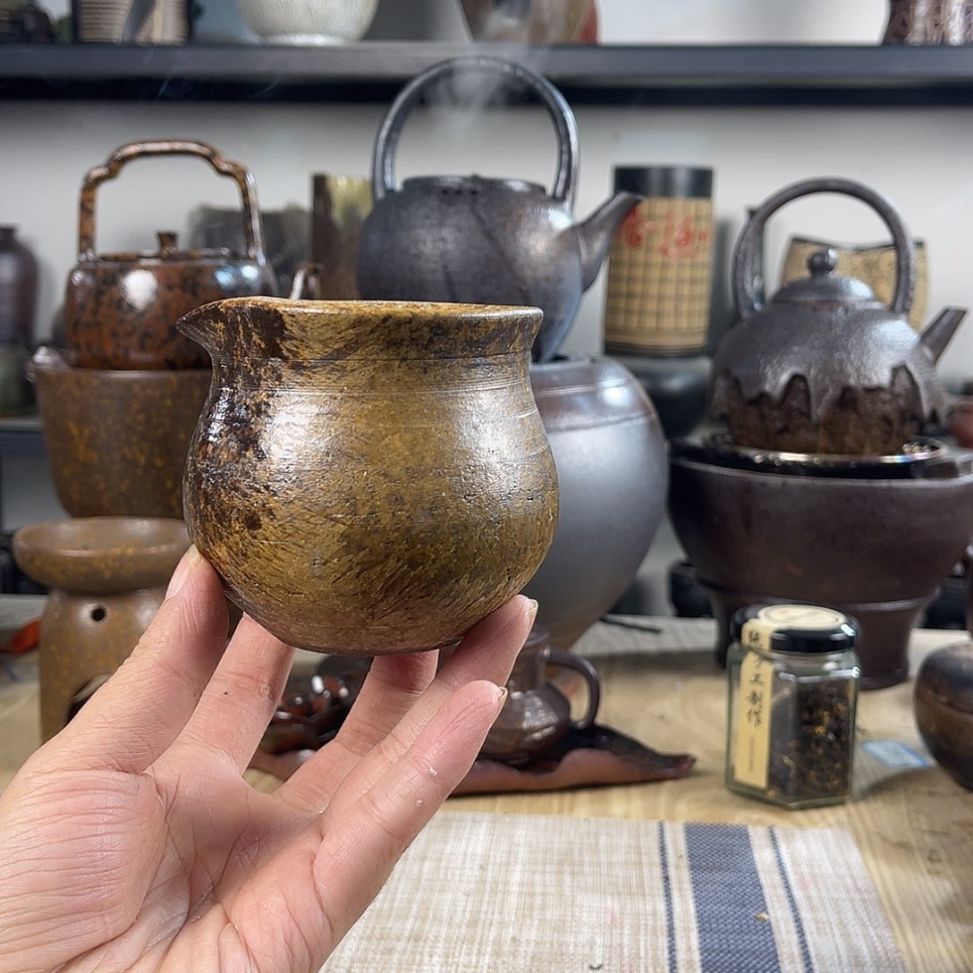 紫砂粗陶实用砂锅