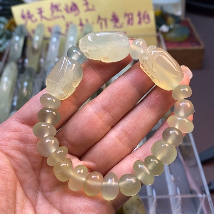 蛇纹石玉未镶嵌手串微瑕貔貅随形手串